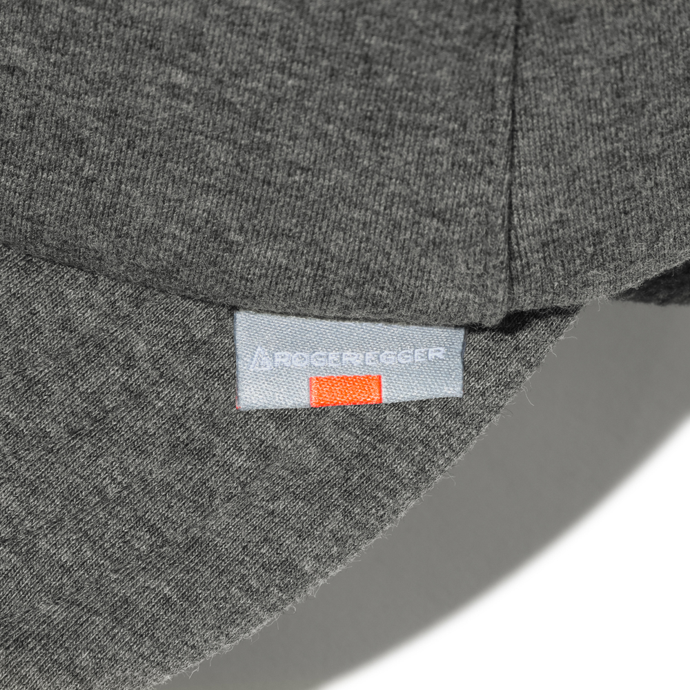 イヤーカバーベルトキャップ